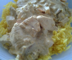 Gelbes Hähnchencurry