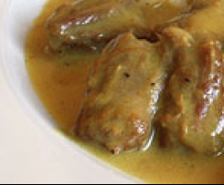 Lammgulasch an Safransauce mit Kartoffelpüree und Gemüse