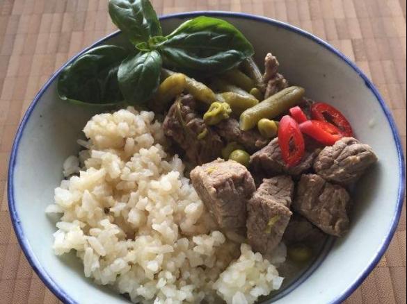 Grünes Thai-Curry mit Rind