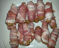 Cevapcici mit Fetakäse im Speckmantel für den Grill