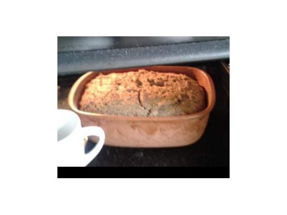 Haselnussbrot im Römertopf