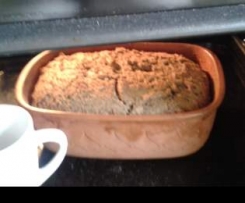 Haselnussbrot im Römertopf