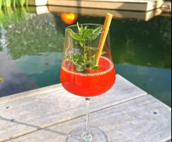 Fruchtig frischer Erdbeer-Cocktail