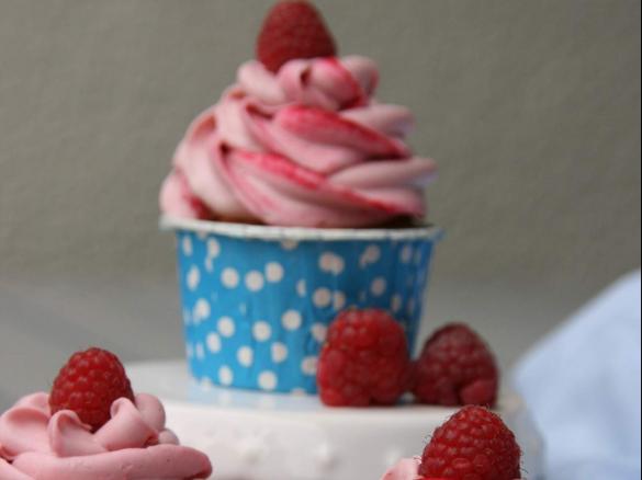 Vanille-Himbeer-Cupcakes