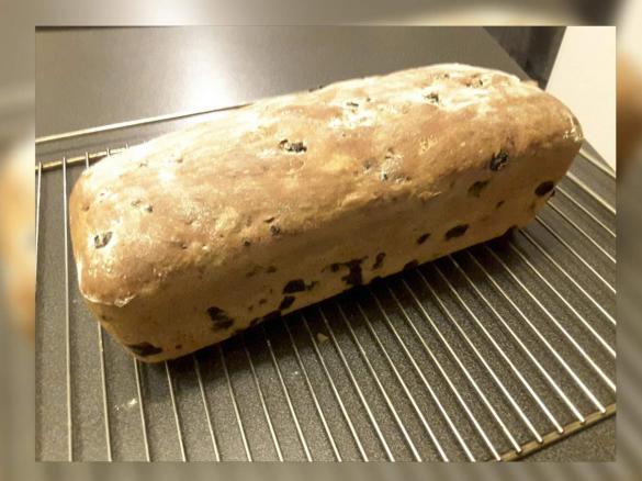 Dinkelstuten mit Rosinen - herzhaft und laktosefrei 