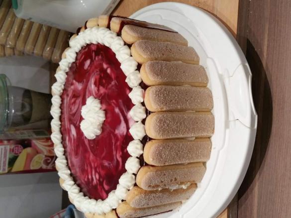 Kirsch Joghurt Torte