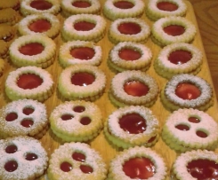 Spitzbuben mit Johannesbeergelee