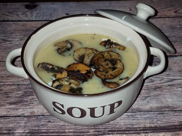 Champignonsuppe mit Kartoffeln