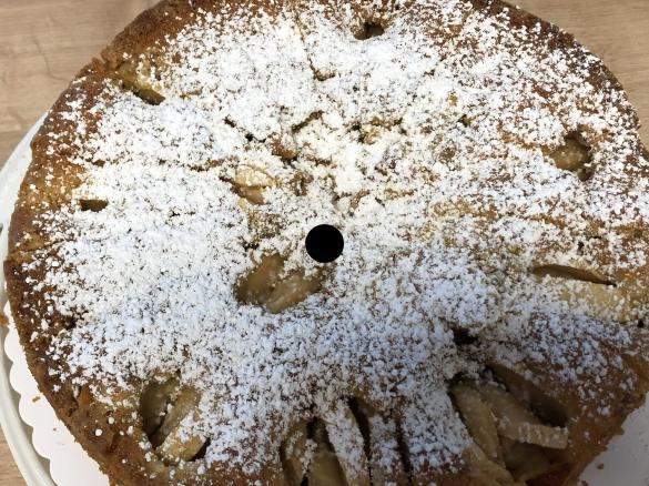 Apfeltorte mit Walnüssen