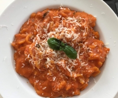 Nudeln in Tomatensauce 