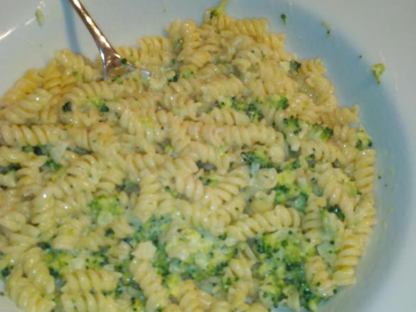 Brokkoli-Käse-Sahne-Soße