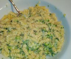 Brokkoli-Käse-Sahne-Soße