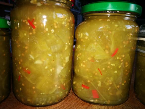 Grüne Tomaten-Relish-süß-sauer