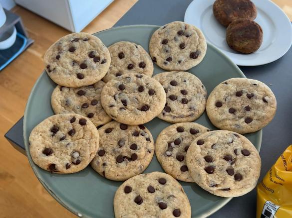 The Best Soft Chocolate Chips Cookies