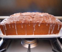 Zitronenkuchen mit Zuckerglasur
