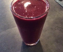 Roter Smoothie - schnell und einfach