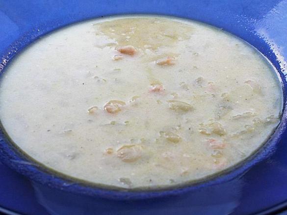 Zwiebelsuppe mit Krabben 