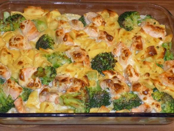 Bandnudeln mit Lachs