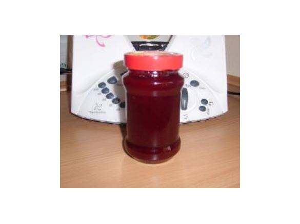 Fruchtig leckeres Gelee aus Jostabeeren und Himbeeren