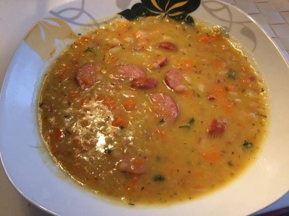 Weiße-Bohnen-Suppe (Weiße-Bohnen-Eintopf)