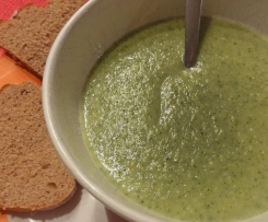 Broccoli-Kartoffel-Käse-Suppe