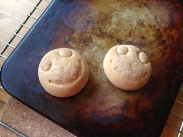 Brötchen und mediterrane Brotstangen