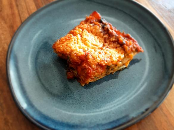 Gemüselasagne mit Spinat & Tomatensauce