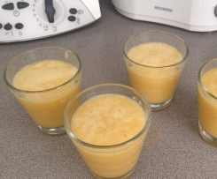 Orange-Bananen-Apfel Smoothie