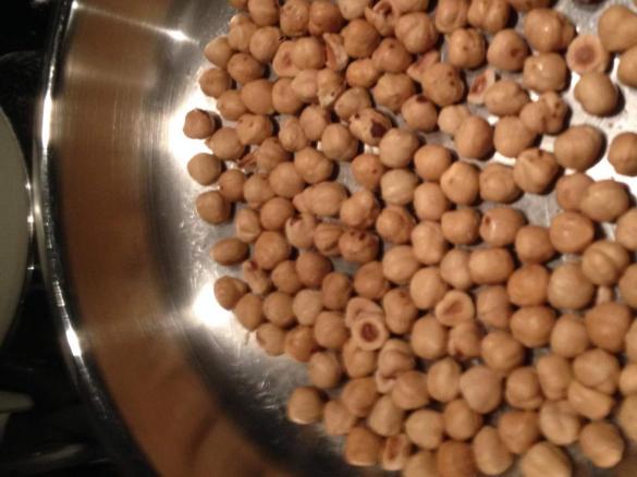 Haselnuss - Eis oder Nougat-Eis