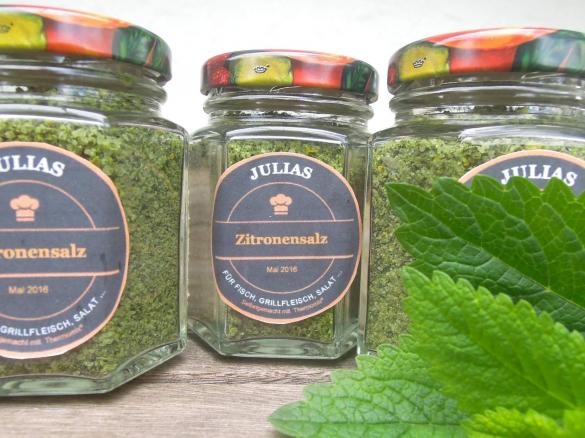 Zitronensalz mit Zitronenmelisse