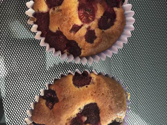 Fruchtige Muffins mit Hermann-Teig