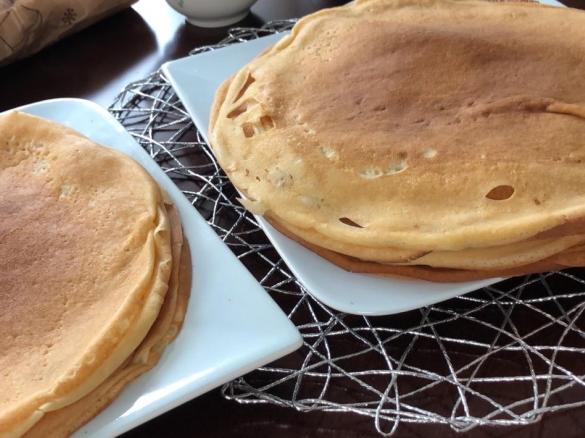 Russische Blini (Pfannkuchen)