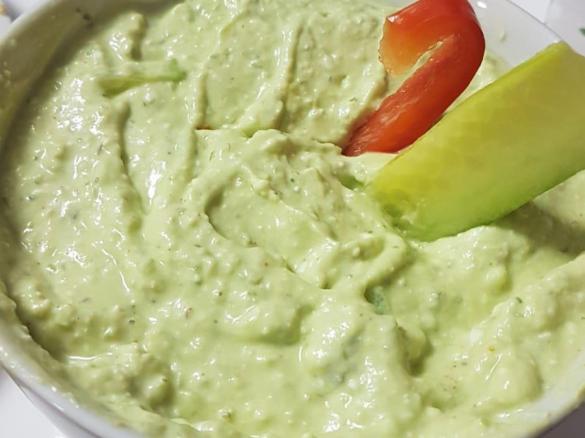 Avocado Frischkäse Dip