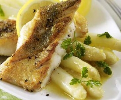 Zanderfilet mit Spargel