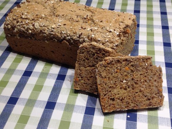 Dinkel-Sonnenblumenbrot