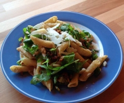Farfalle-Tomaten-Rucola-Salat