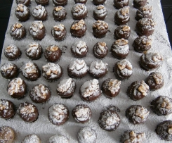 Marzipan-Cranberries-Pralinen mit Zwetschgenwasser