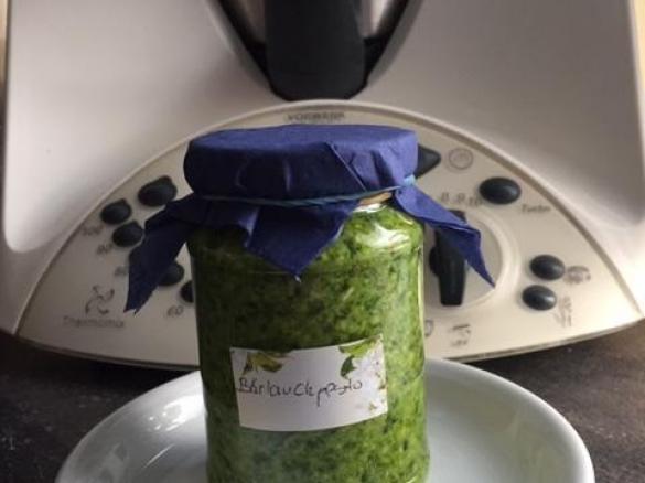 Bärlauchpesto mit Parmesan