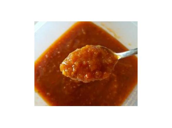 Fruchtige Tomaten-Sellerie-Suppe