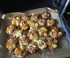 Knusprige smashed Potatoes mit Knoblauch