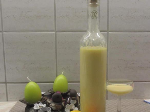 Eierlikör, super lecker, fruchtig, einfach hmmmmm