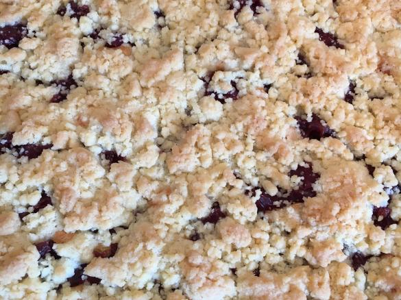 Kirsch-Streusel-Kuchen einfach & lecker