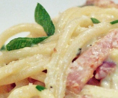 Spaghetti Carbonara mit gek. Schinken