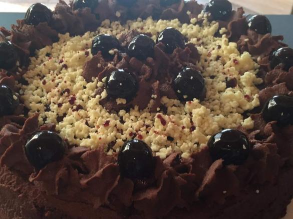 Schokosahne-Amarena-Torte