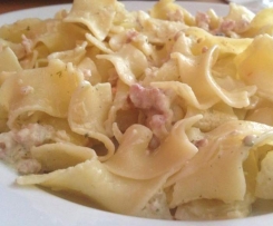 Nudeln mit Speck und Käse