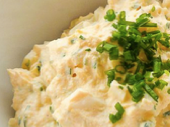 Ruck-zuck Eiersalat / Eieraufstrich aus rohen Eiern