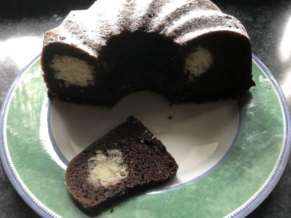 Schneeball-Schoko-Gugelhupf