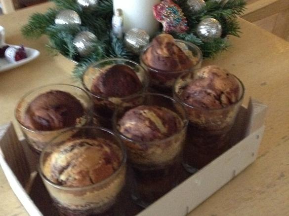 Marmorkuchen im Glas