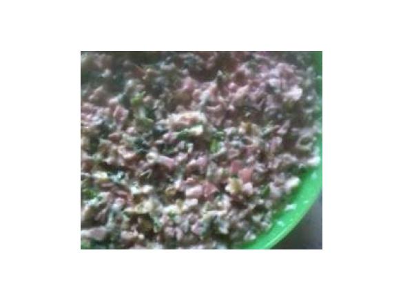 Fleischsalat mit Kräuter-Joghurt-Senf-Sauce