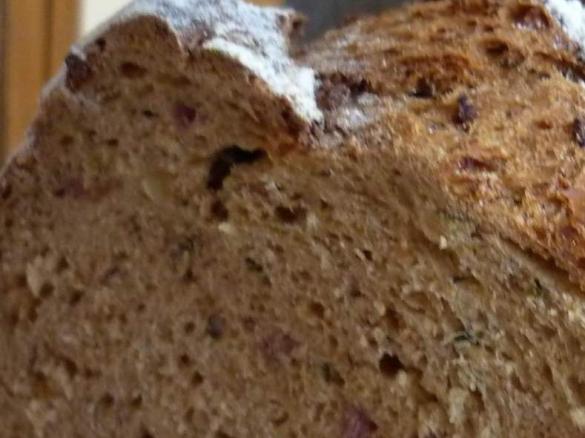 Bärlauch-Speck-Zwiebel-Brot